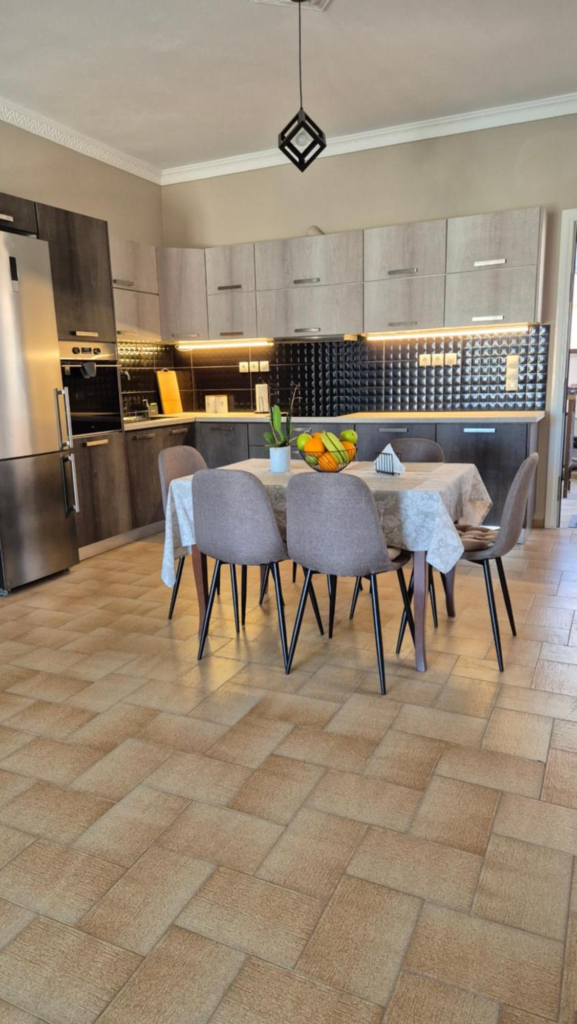 Modern Central Αpt 500M From The Beach. La Canea Exterior foto